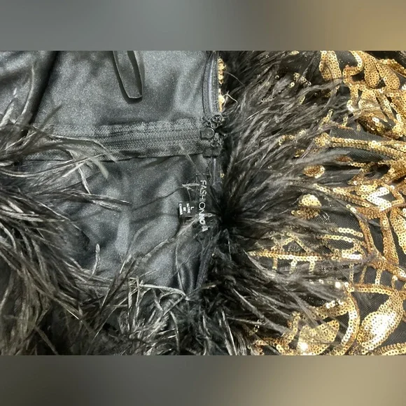 Fashion Nova Black and Gold Prom Dress - Picture 13 of 14